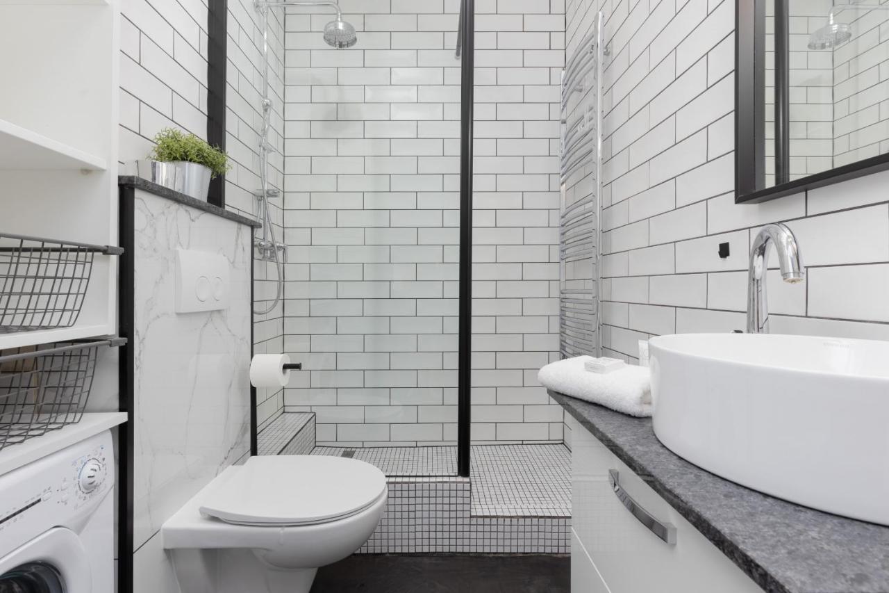 Stylish & Trendy 1 Bedroom Apartment Wola With Parking By Renters Varşovia Exterior foto